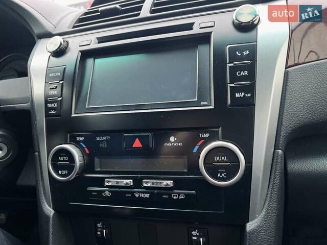 Бежевий Тойота Камрі, об'ємом двигуна 2.5 л та пробігом 247 тис. км за 12350 $, фото 54 на Automoto.ua