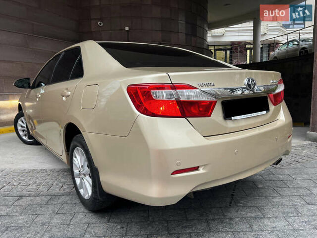 Бежевий Тойота Камрі, об'ємом двигуна 2.5 л та пробігом 247 тис. км за 12350 $, фото 80 на Automoto.ua