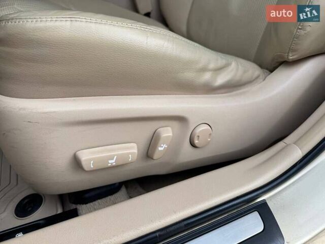Бежевий Тойота Камрі, об'ємом двигуна 2.5 л та пробігом 192 тис. км за 11199 $, фото 17 на Automoto.ua