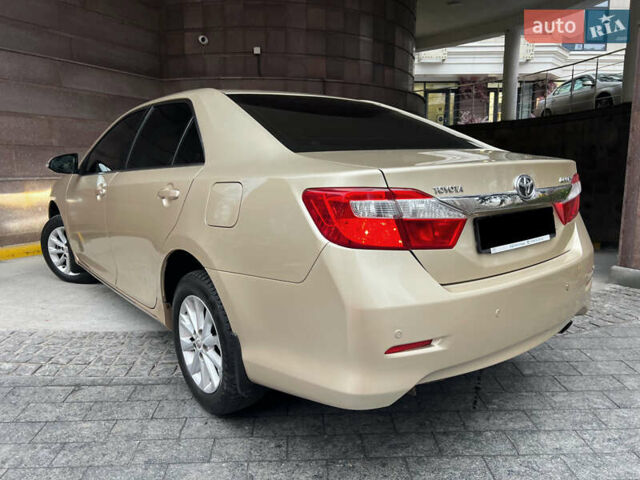 Бежевий Тойота Камрі, об'ємом двигуна 2.5 л та пробігом 247 тис. км за 12350 $, фото 70 на Automoto.ua