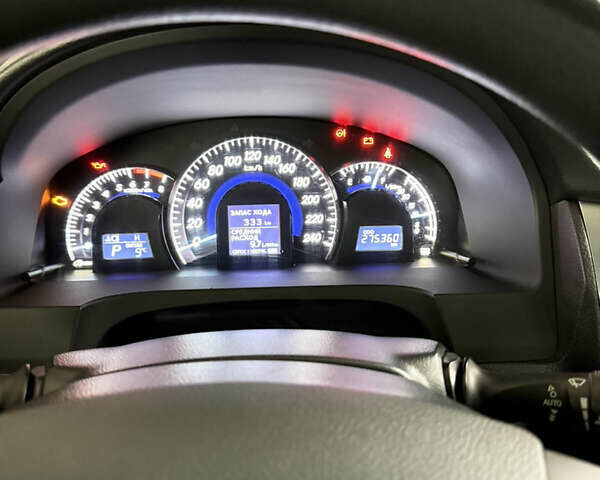 Тойота Камри 2012 в Броварах на Automoto.ua Бежевый Тойота Камри, объемом двигателя 2.49 л и пробегом 275 тыс. км за 12900 $, фото 7 на Automoto.ua