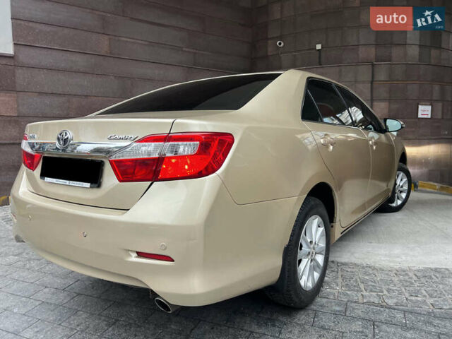 Бежевий Тойота Камрі, об'ємом двигуна 2.5 л та пробігом 247 тис. км за 12350 $, фото 95 на Automoto.ua