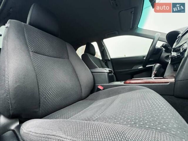 Бежевий Тойота Камрі, об'ємом двигуна 2.5 л та пробігом 247 тис. км за 12350 $, фото 32 на Automoto.ua