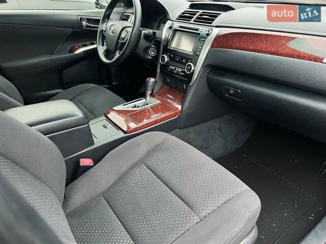 Бежевий Тойота Камрі, об'ємом двигуна 2.5 л та пробігом 247 тис. км за 12350 $, фото 38 на Automoto.ua