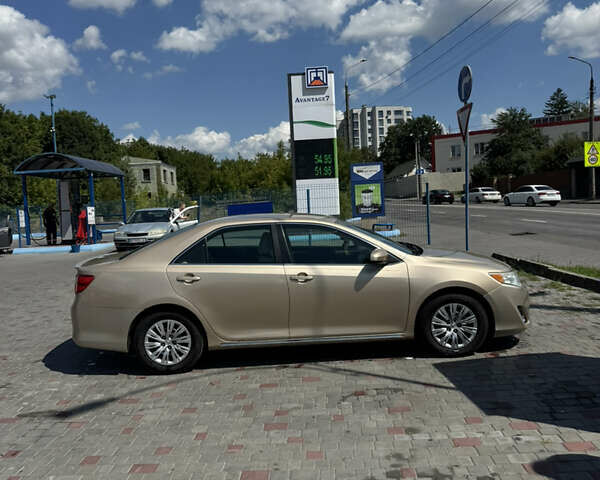 Бежевый Тойота Камри, объемом двигателя 2.49 л и пробегом 160 тыс. км за 10500 $, фото 10 на Automoto.ua