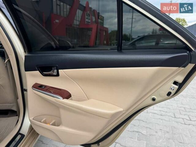 Бежевий Тойота Камрі, об'ємом двигуна 2.5 л та пробігом 192 тис. км за 11199 $, фото 10 на Automoto.ua