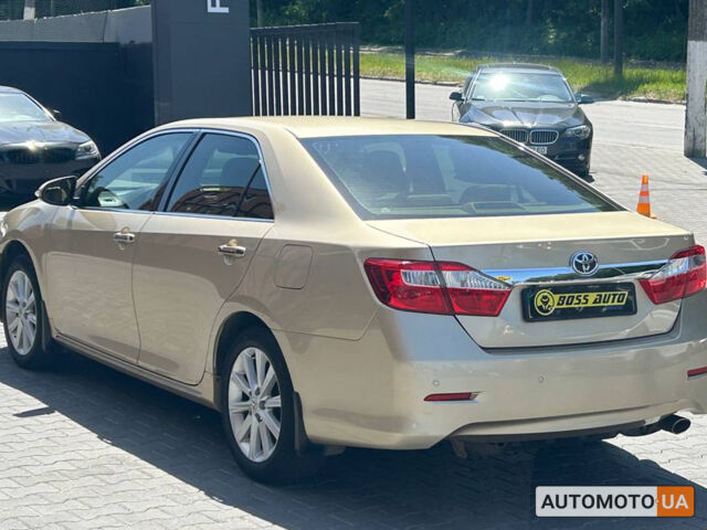 Бежевий Тойота Камрі, об'ємом двигуна 2.5 л та пробігом 157 тис. км за 13800 $, фото 3 на Automoto.ua
