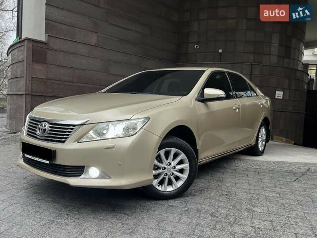 Бежевий Тойота Камрі, об'ємом двигуна 2.5 л та пробігом 247 тис. км за 12350 $, фото 85 на Automoto.ua