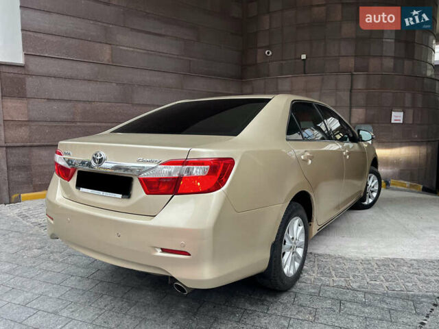 Бежевий Тойота Камрі, об'ємом двигуна 2.5 л та пробігом 247 тис. км за 12350 $, фото 89 на Automoto.ua