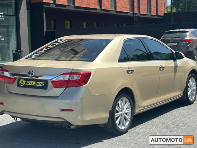 Бежевий Тойота Камрі, об'ємом двигуна 2.5 л та пробігом 157 тис. км за 13800 $, фото 5 на Automoto.ua
