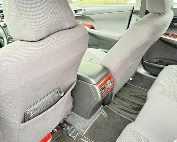 Тойота Камри 2012 в Броварах на Automoto.ua Бежевый Тойота Камри, объемом двигателя 2.49 л и пробегом 275 тыс. км за 12900 $, фото 12 на Automoto.ua