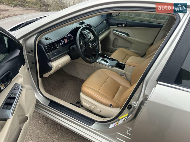 Бежевий Тойота Камрі, об'ємом двигуна 2.49 л та пробігом 126 тис. км за 14300 $, фото 11 на Automoto.ua