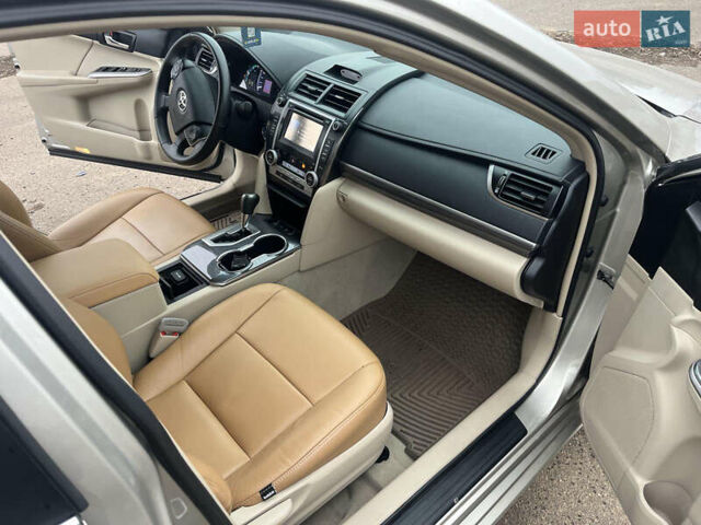 Бежевий Тойота Камрі, об'ємом двигуна 2.49 л та пробігом 126 тис. км за 14300 $, фото 13 на Automoto.ua