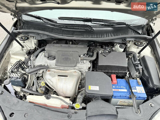 Бежевый Тойота Камри, объемом двигателя 2.49 л и пробегом 79 тыс. км за 12900 $, фото 29 на Automoto.ua