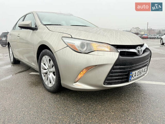 Бежевый Тойота Камри, объемом двигателя 2.49 л и пробегом 79 тыс. км за 12900 $, фото 1 на Automoto.ua