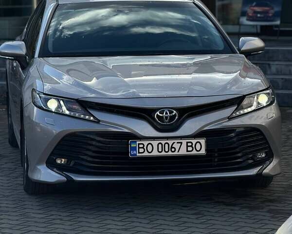 Тойота Камри 2017 в Черновцах на Automoto.ua Бежевый Тойота Камри, объемом двигателя 2.49 л и пробегом 75 тыс. км за 21900 $, фото 2 на Automoto.ua