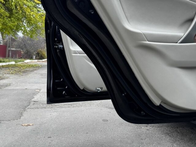 Чорний Тойота Камрі, об'ємом двигуна 3.5 л та пробігом 212 тис. км за 8999 $, фото 11 на Automoto.ua