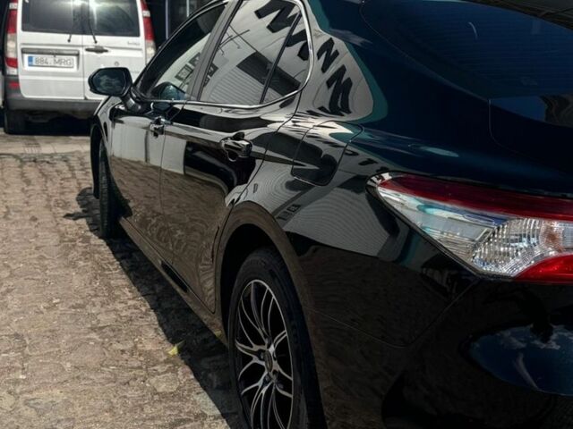 Черный Тойота Камри, объемом двигателя 2.5 л и пробегом 140 тыс. км за 19200 $, фото 8 на Automoto.ua