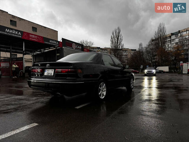 Чорний Тойота Камрі, об'ємом двигуна 2.2 л та пробігом 360 тис. км за 3450 $, фото 7 на Automoto.ua