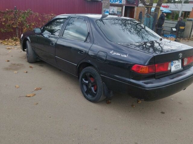 Черный Тойота Камри, объемом двигателя 2.2 л и пробегом 300 тыс. км за 2500 $, фото 3 на Automoto.ua