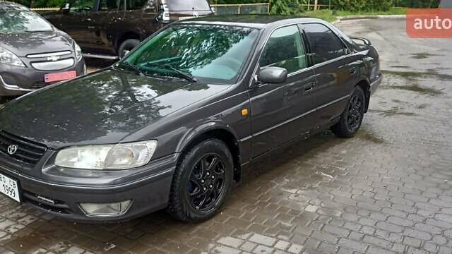 Чорний Тойота Камрі, об'ємом двигуна 3 л та пробігом 333 тис. км за 2850 $, фото 9 на Automoto.ua