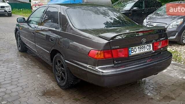 Чорний Тойота Камрі, об'ємом двигуна 3 л та пробігом 333 тис. км за 2850 $, фото 24 на Automoto.ua