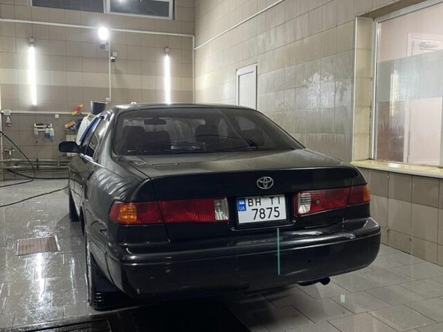 Черный Тойота Камри, объемом двигателя 2.2 л и пробегом 245 тыс. км за 3200 $, фото 4 на Automoto.ua