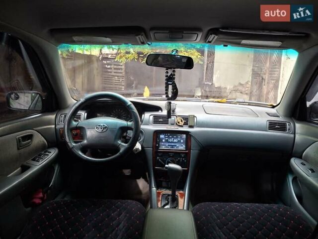 Черный Тойота Камри, объемом двигателя 2.2 л и пробегом 343 тыс. км за 5100 $, фото 6 на Automoto.ua