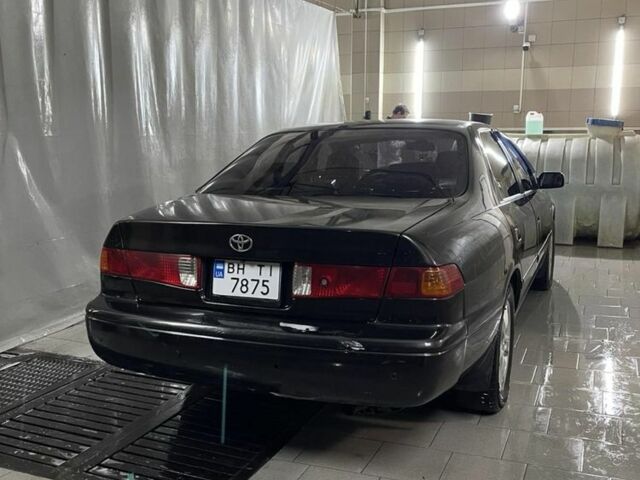 Черный Тойота Камри, объемом двигателя 2.2 л и пробегом 245 тыс. км за 3200 $, фото 3 на Automoto.ua