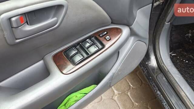 Чорний Тойота Камрі, об'ємом двигуна 3 л та пробігом 333 тис. км за 2850 $, фото 18 на Automoto.ua