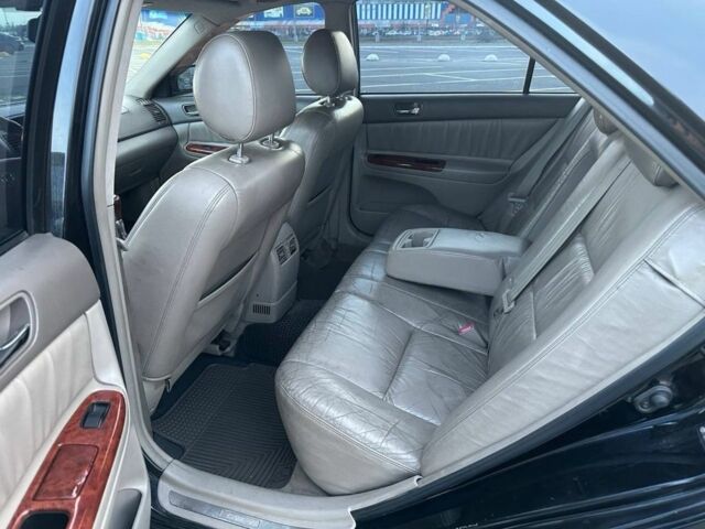 Черный Тойота Камри, объемом двигателя 2.4 л и пробегом 313 тыс. км за 5800 $, фото 13 на Automoto.ua