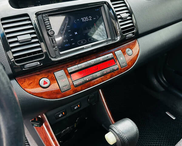 Черный Тойота Камри, объемом двигателя 3 л и пробегом 301 тыс. км за 4500 $, фото 16 на Automoto.ua