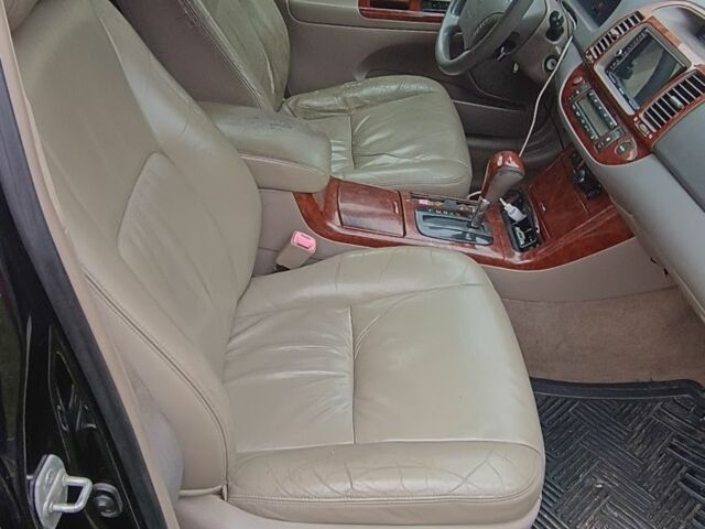 Чорний Тойота Камрі, об'ємом двигуна 0 л та пробігом 300 тис. км за 5100 $, фото 7 на Automoto.ua