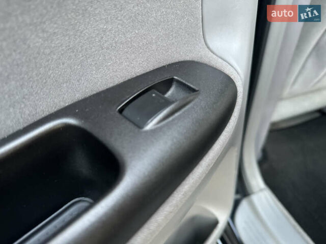 Черный Тойота Камри, объемом двигателя 2.36 л и пробегом 98 тыс. км за 8700 $, фото 66 на Automoto.ua