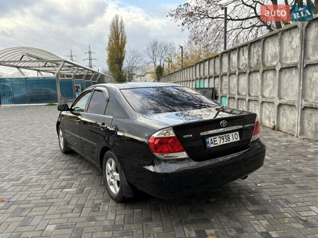 Черный Тойота Камри, объемом двигателя 2.4 л и пробегом 326 тыс. км за 6300 $, фото 3 на Automoto.ua