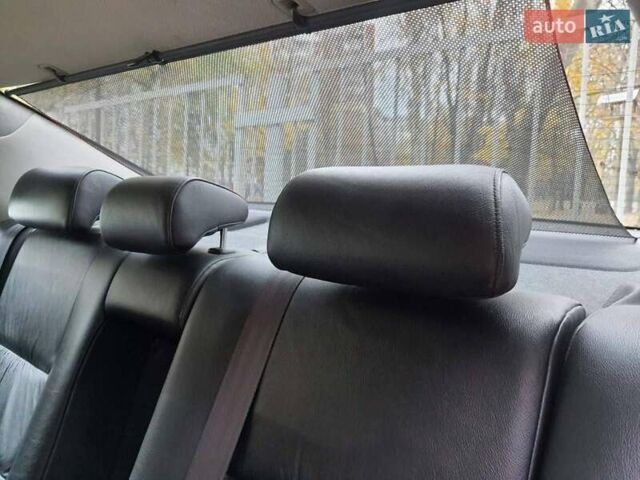 Чорний Тойота Камрі, об'ємом двигуна 3 л та пробігом 218 тис. км за 6400 $, фото 8 на Automoto.ua