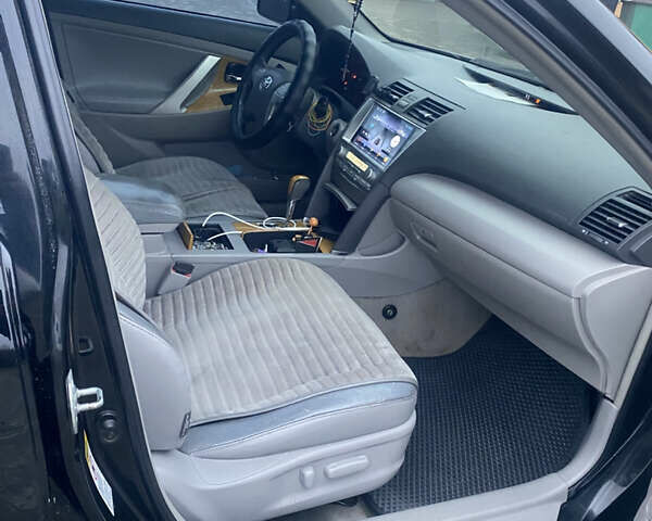 Чорний Тойота Камрі, об'ємом двигуна 3.5 л та пробігом 312 тис. км за 7999 $, фото 9 на Automoto.ua