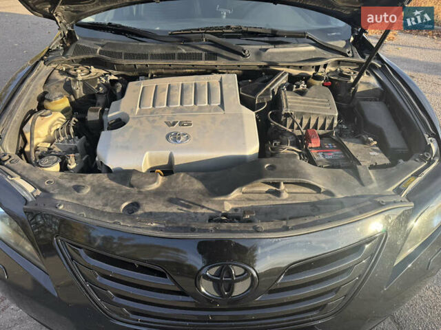 Черный Тойота Камри, объемом двигателя 3.46 л и пробегом 337 тыс. км за 9000 $, фото 11 на Automoto.ua