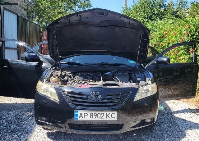 Черный Тойота Камри, объемом двигателя 3.5 л и пробегом 300 тыс. км за 7500 $, фото 8 на Automoto.ua