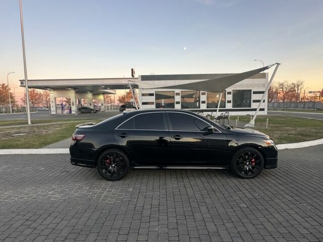 Чорний Тойота Камрі, об'ємом двигуна 2.4 л та пробігом 250 тис. км за 8700 $, фото 4 на Automoto.ua