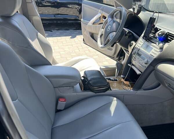 Черный Тойота Камри, объемом двигателя 3.5 л и пробегом 272 тыс. км за 8500 $, фото 13 на Automoto.ua