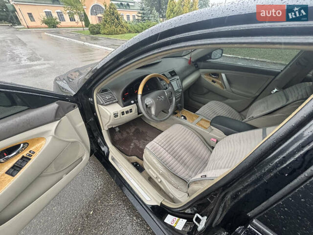Черный Тойота Камри, объемом двигателя 3.46 л и пробегом 320 тыс. км за 6900 $, фото 3 на Automoto.ua