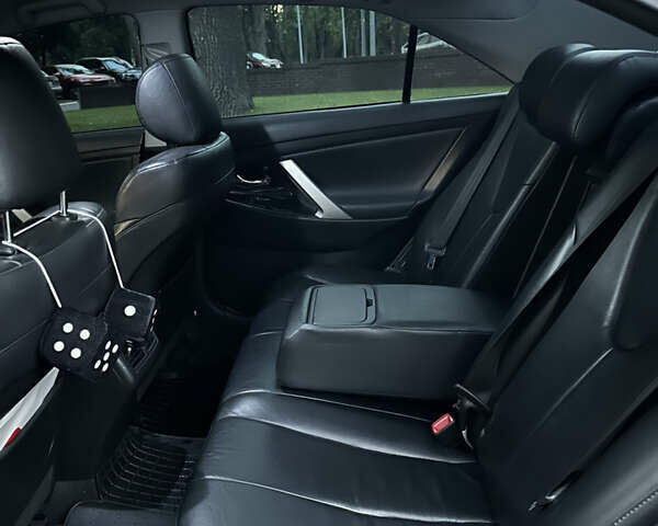 Черный Тойота Камри, объемом двигателя 3.46 л и пробегом 314 тыс. км за 9500 $, фото 9 на Automoto.ua