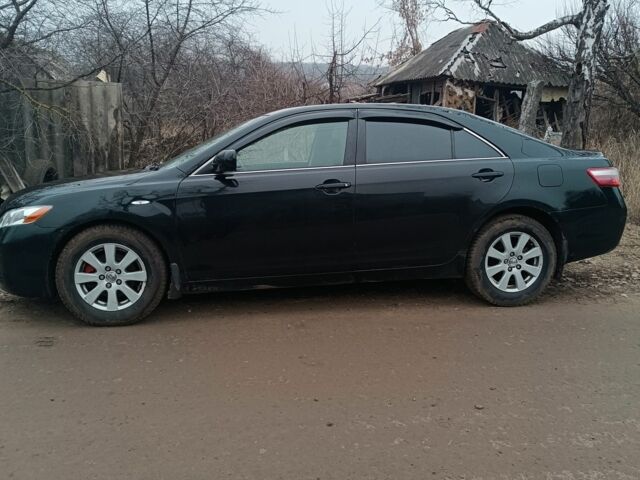 Чорний Тойота Камрі, об'ємом двигуна 2.4 л та пробігом 260 тис. км за 8000 $, фото 3 на Automoto.ua