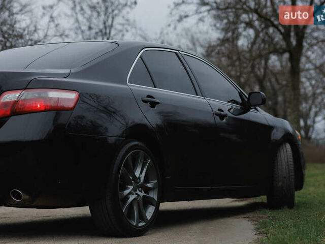 Черный Тойота Камри, объемом двигателя 3.46 л и пробегом 316 тыс. км за 9500 $, фото 46 на Automoto.ua