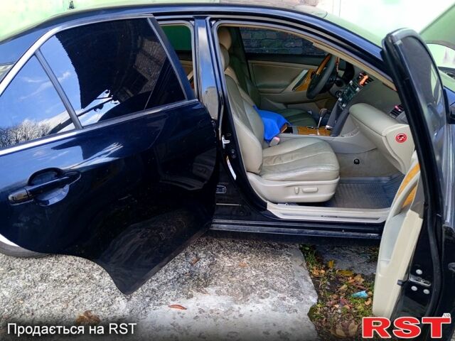 Тойота Камри 2006 в Киеве на Automoto.ua Черный Тойота Камри, объемом двигателя 3.5 л и пробегом 300 тыс. км за 3500 $, фото 2 на Automoto.ua