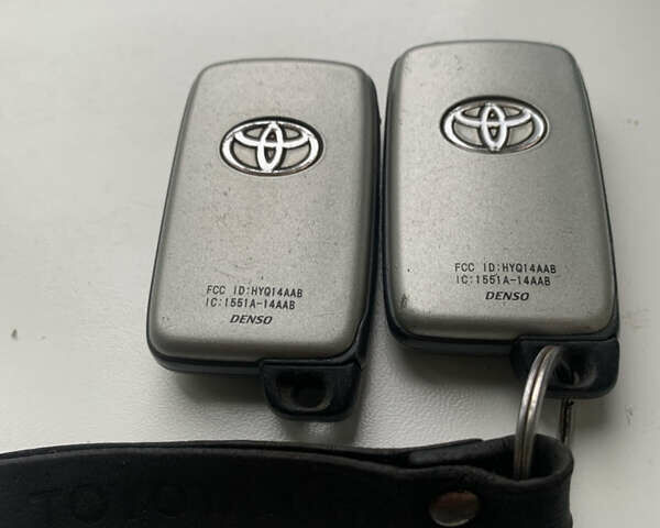 Черный Тойота Камри, объемом двигателя 3.5 л и пробегом 325 тыс. км за 7999 $, фото 33 на Automoto.ua