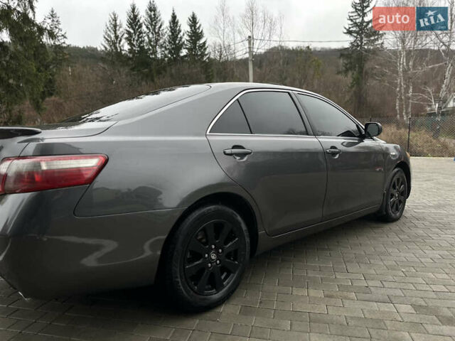 Черный Тойота Камри, объемом двигателя 2.4 л и пробегом 350 тыс. км за 6500 $, фото 7 на Automoto.ua