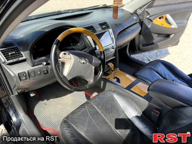 Черный Тойота Камри, объемом двигателя 3.5 л и пробегом 148 тыс. км за 9000 $, фото 5 на Automoto.ua