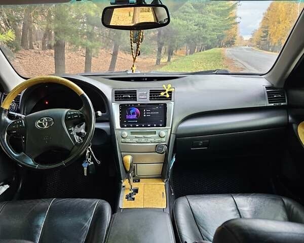 Чорний Тойота Камрі, об'ємом двигуна 2.36 л та пробігом 251 тис. км за 8900 $, фото 2 на Automoto.ua